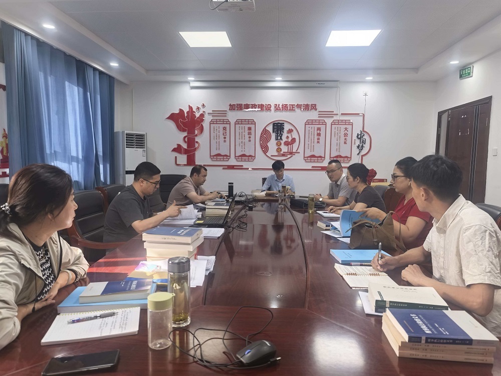 为集训选手授课.jpg